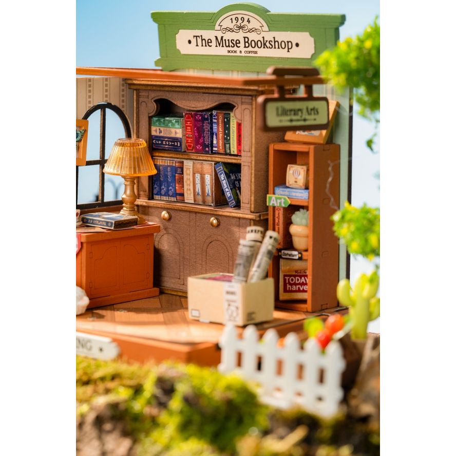 THE MUSE BOOKSHOP 3-D WOODEN MINIATURE KIT