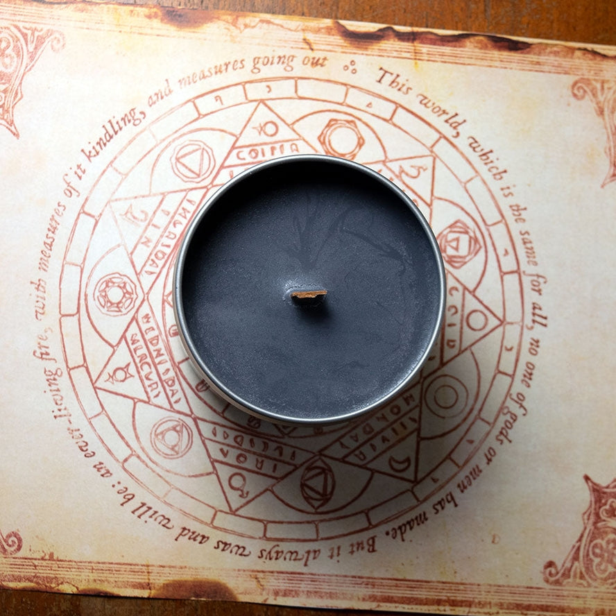 CRACKLING CAMPIRE 8oz GAMING CANDLE