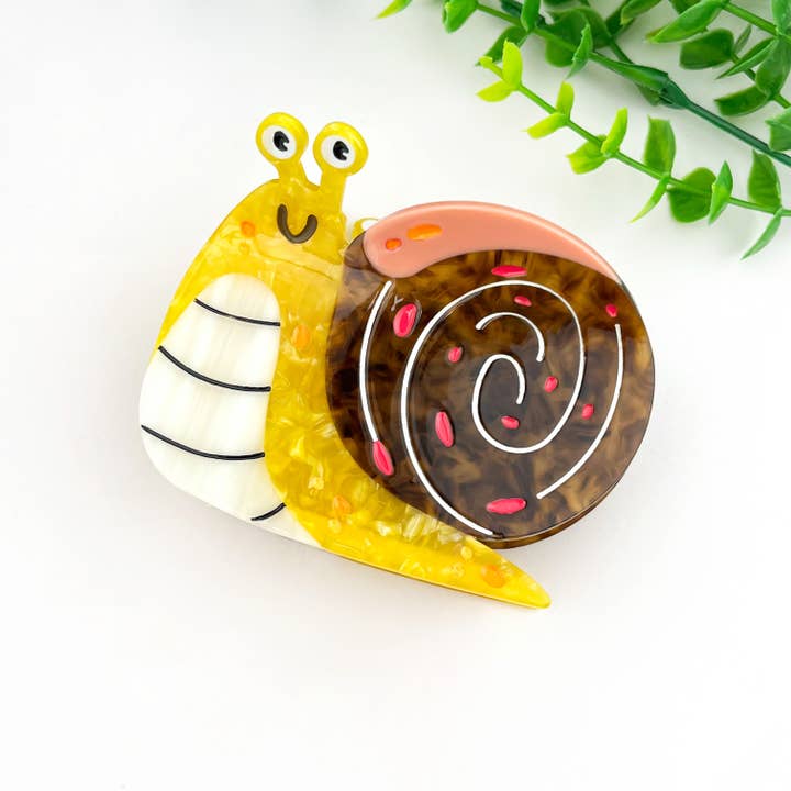 SPOTTED YELLOW SNAIL HAIR CLAW CLIP