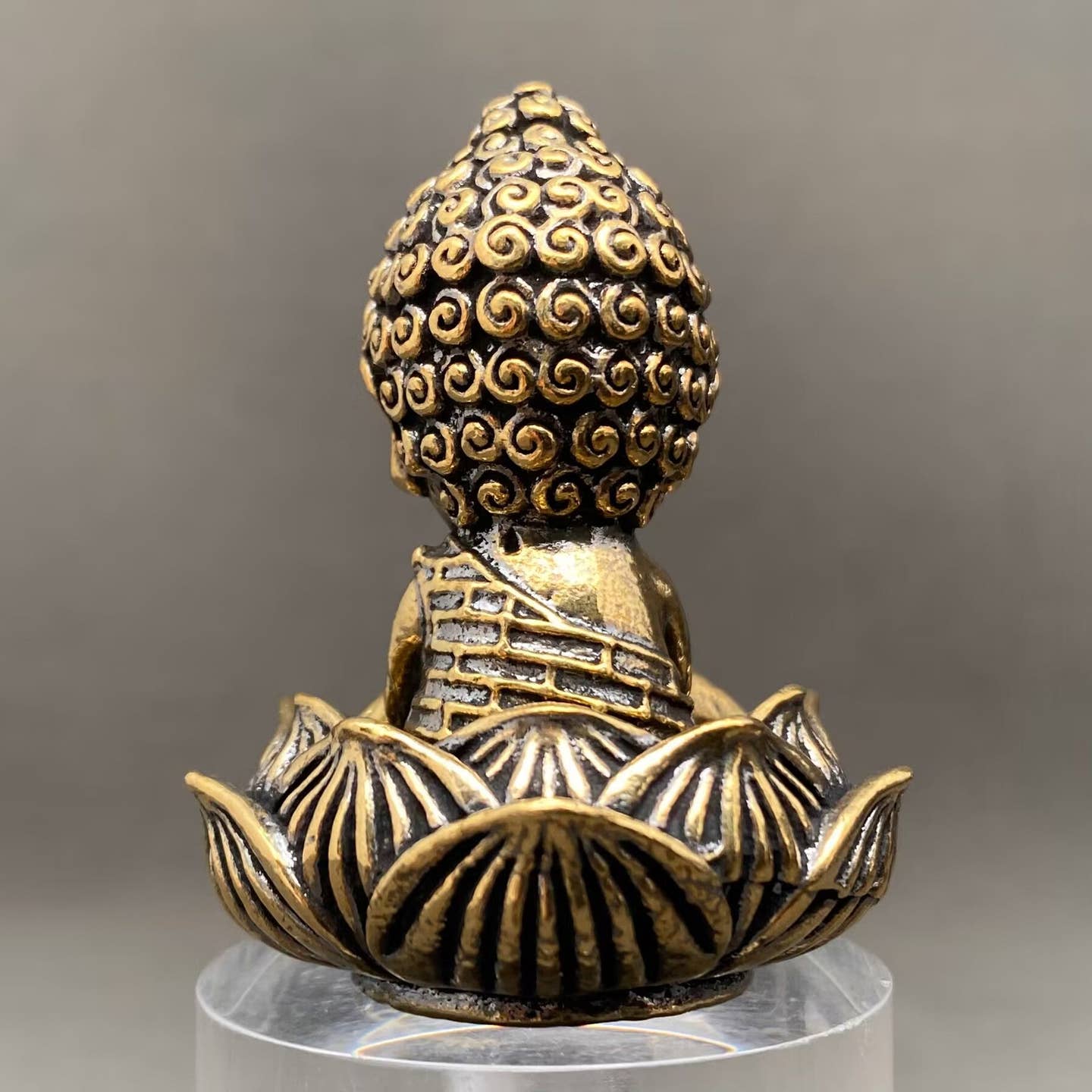 MINIATURE BRASS BUDDA SITTING ON LOTUS FLOWER