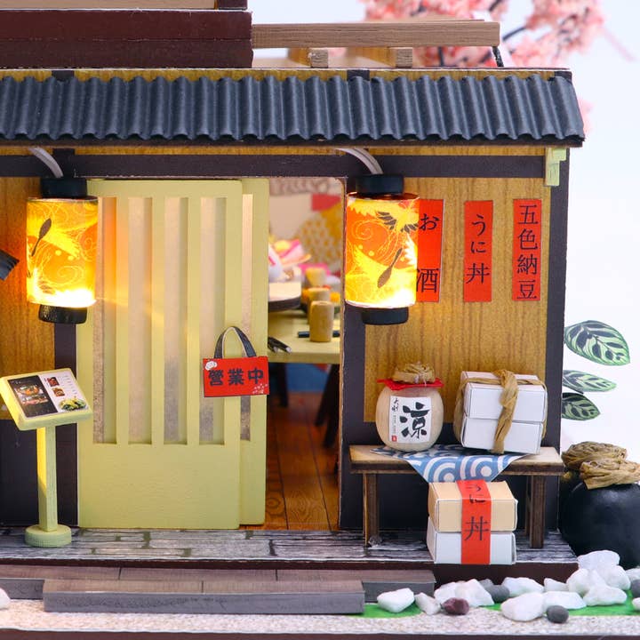 SUSHI HOUSE: DIY MINIATURE HOUSE KIT