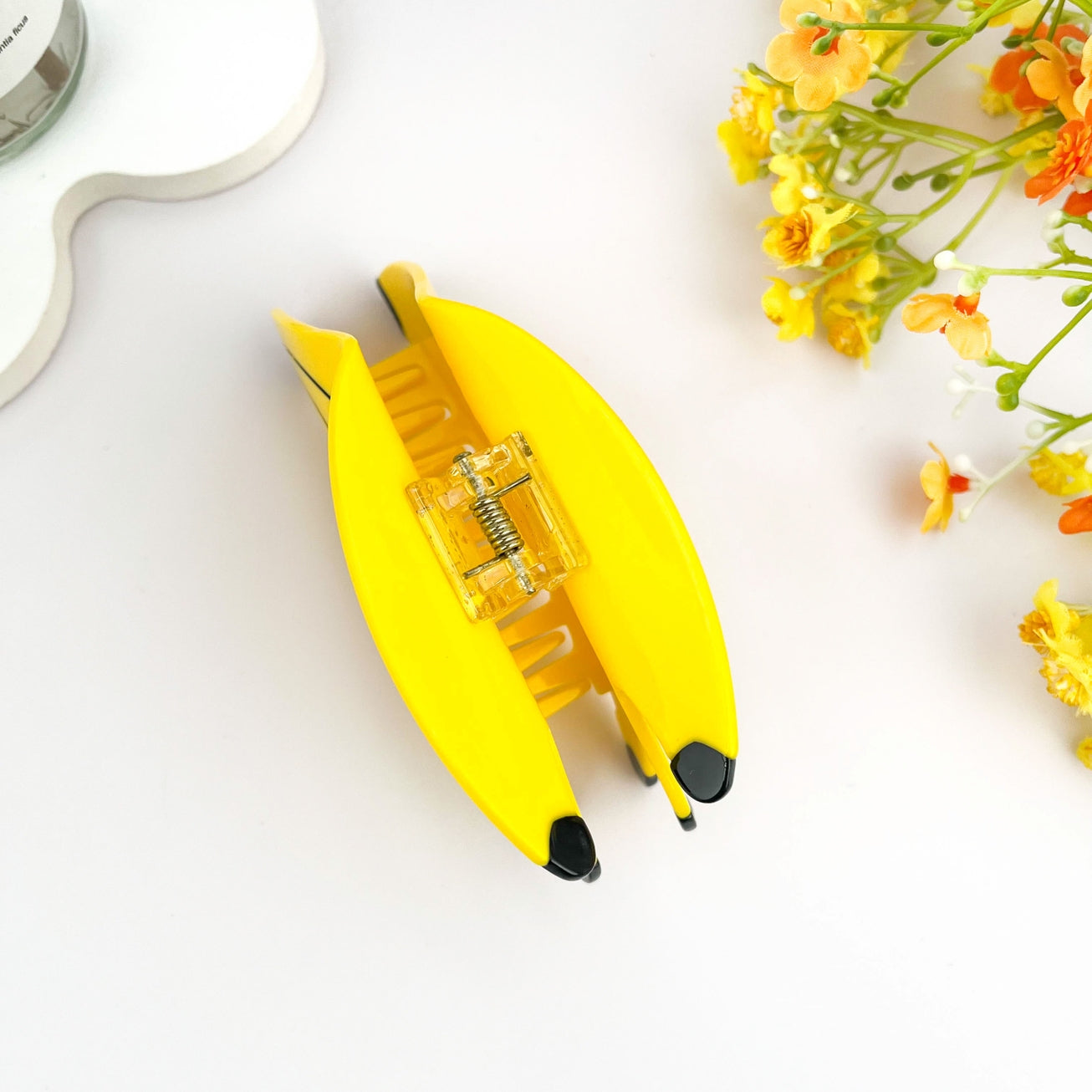 YELLOW BANANAS HAIR CLAW