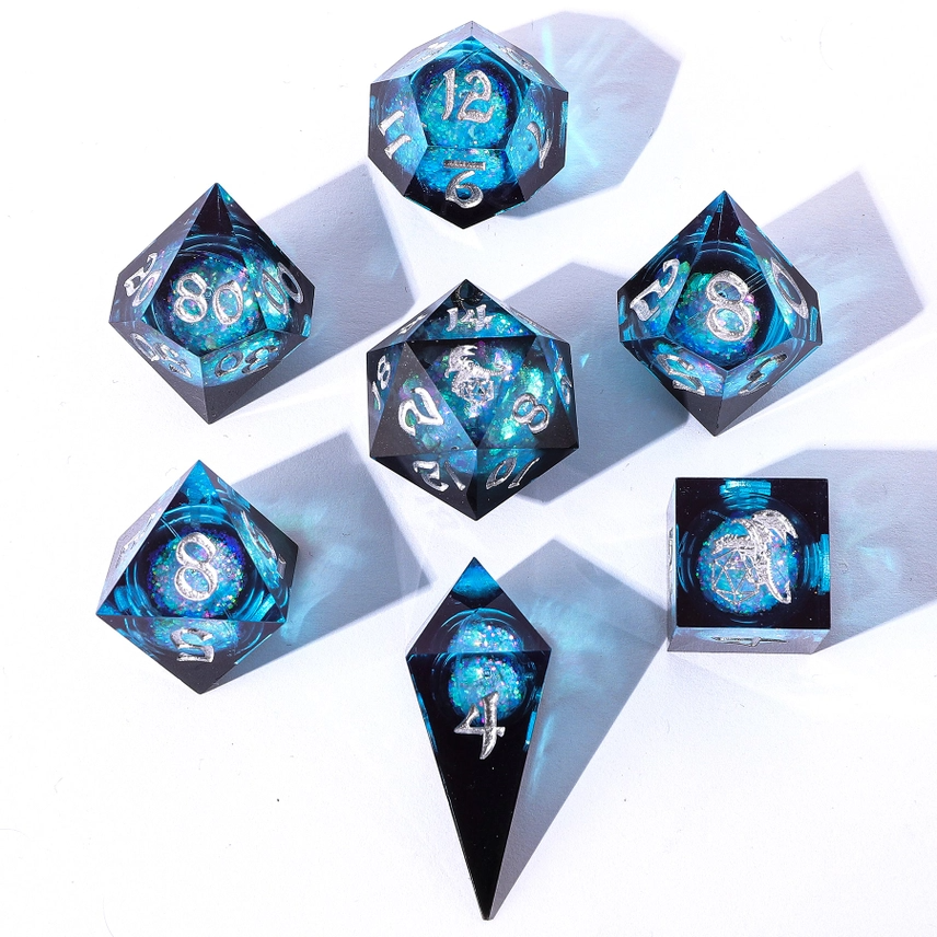 TWILIGHT: CAPTURED MAGIC LIQUID CORE DICE SET