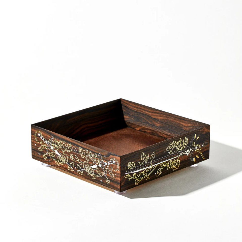 SWORDS & ROSES DICE TRAY
