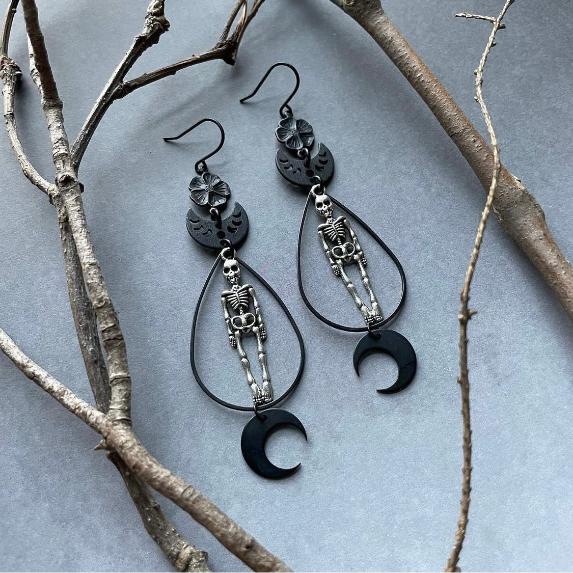 MEMENTO MORI EARRINGS