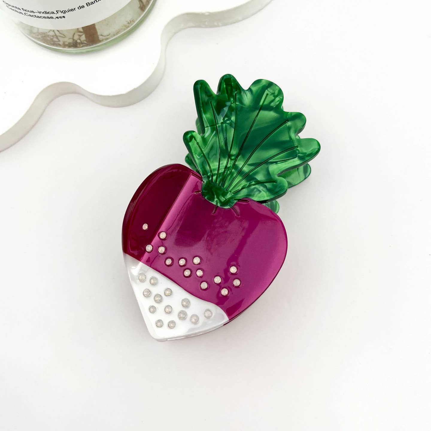 RADICAL RADISH HAIR CLAW CLIP