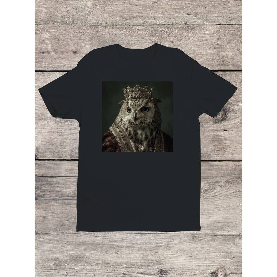 MAJESTIC OWL IN ROYAL ATTIRE T-SHIRT