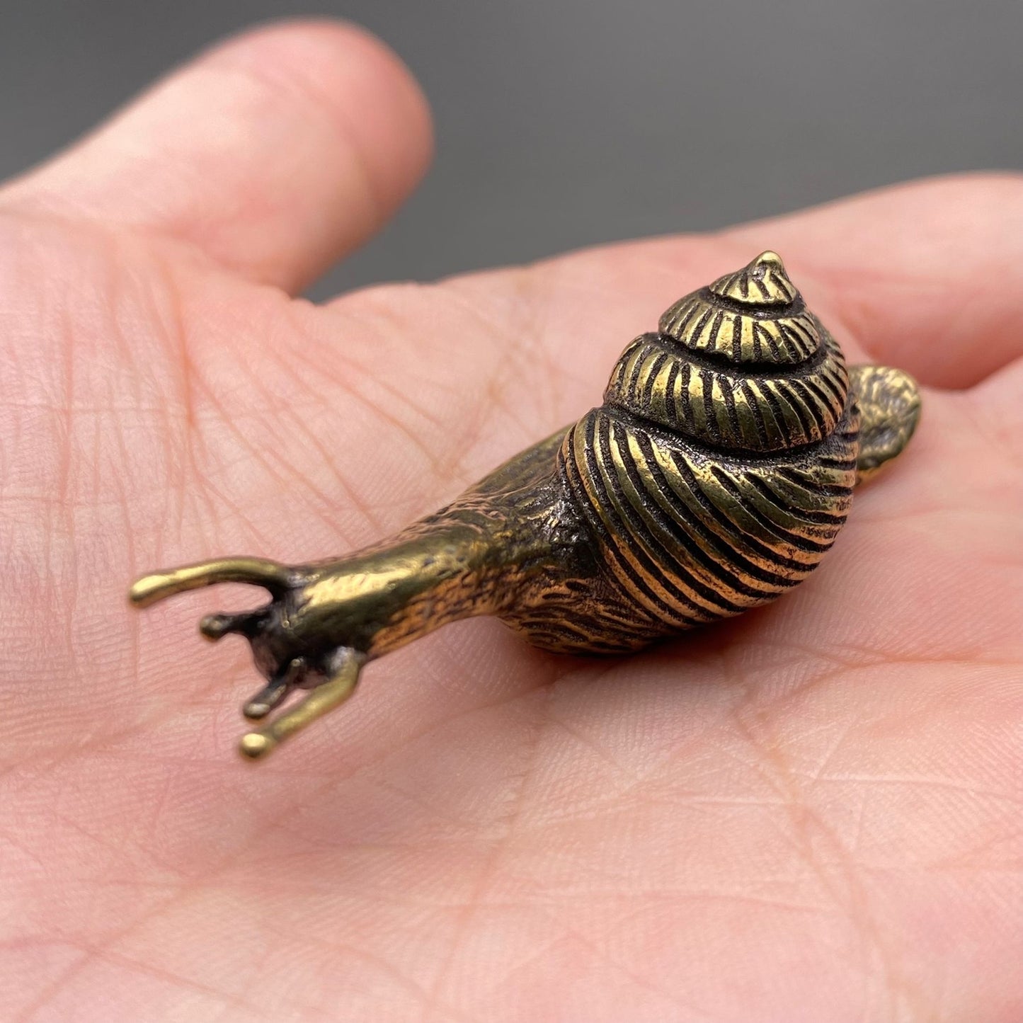 MINIATURE BRASS GARDEN SNAIL