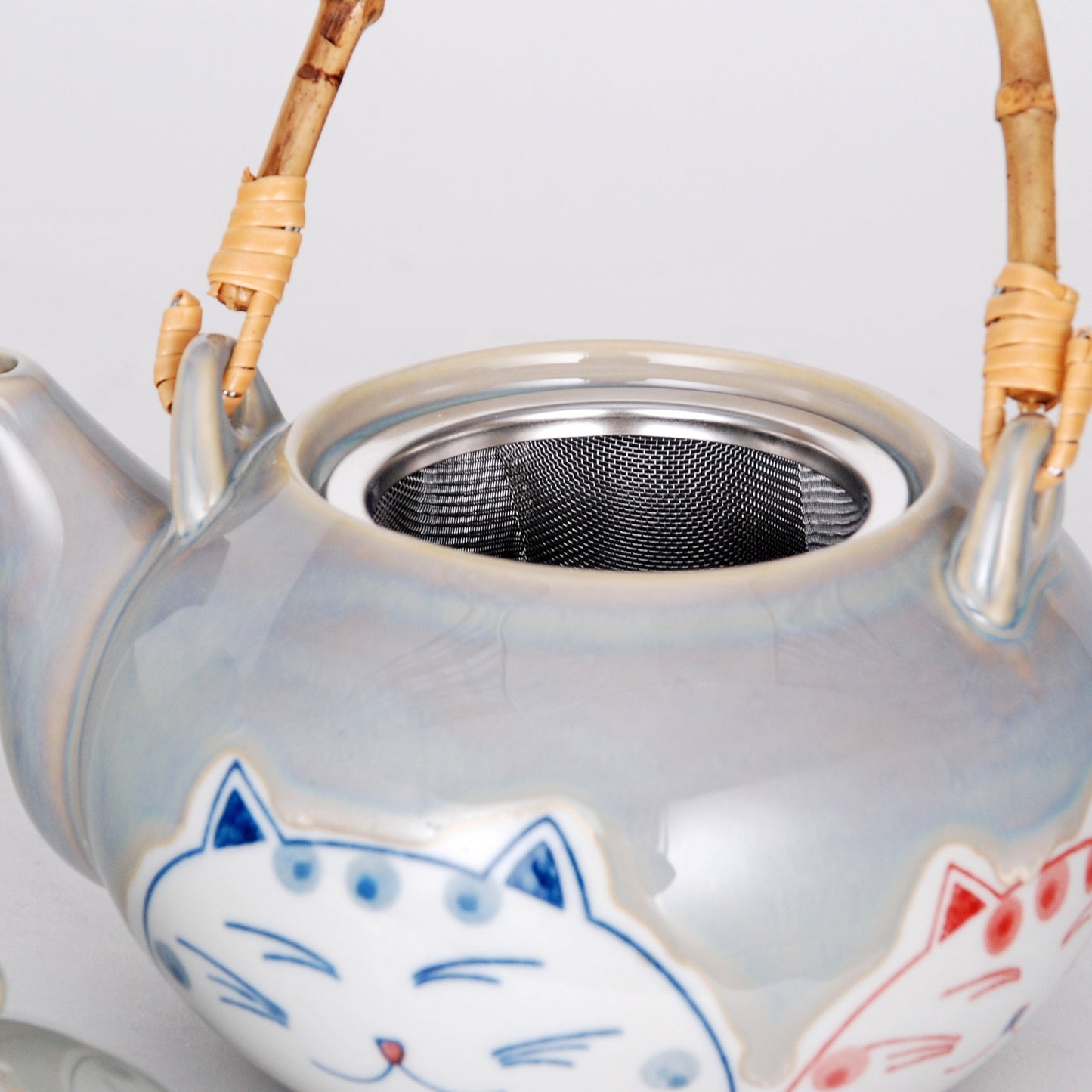 SMILING CAT TEA SET (TEAPOT AND FOUR TEACUPS)