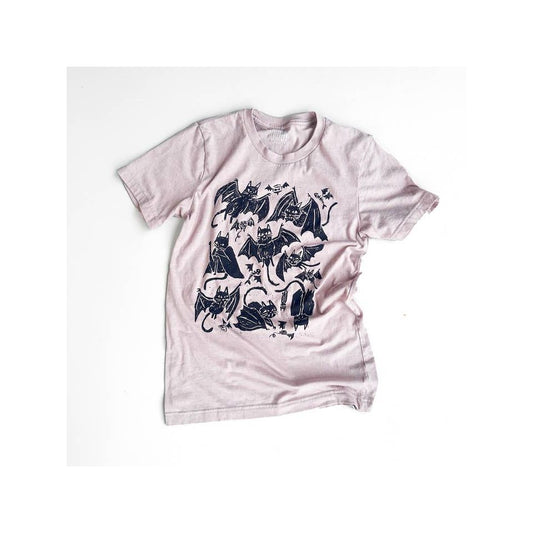 CAT BATS T-SHIRT