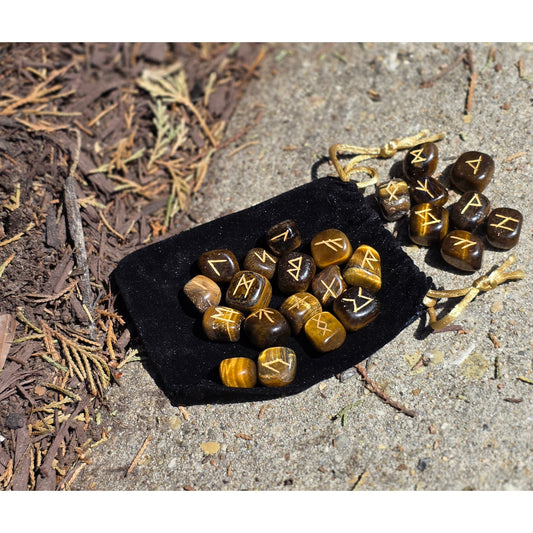 TIGERS EYE STONE RUNE SET