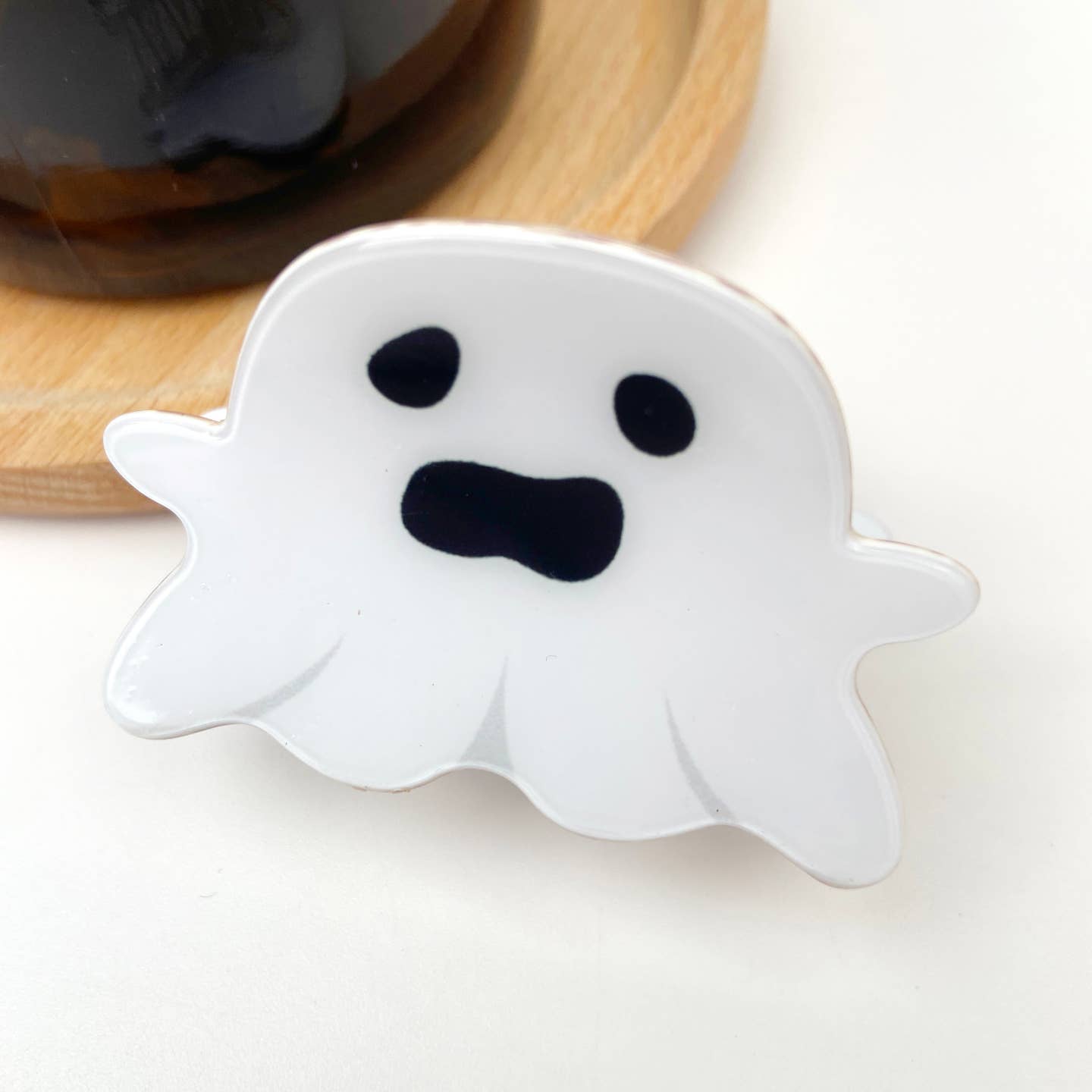 SMALL SCARED GHOST HAIR CLAW