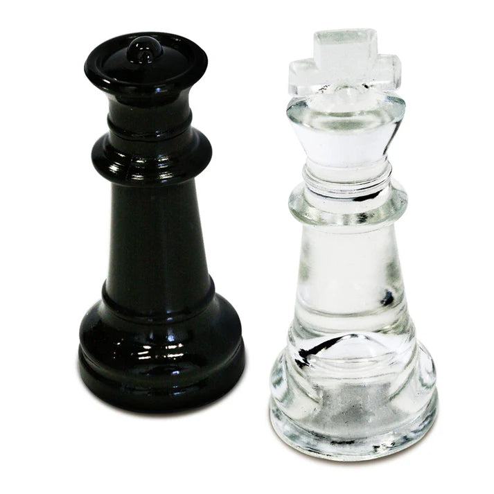 BLACK AND CLEAR GLASS CHESS SET