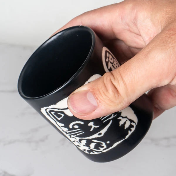 LUCKY KITTY BLACK TRADITIONAL TEACUP