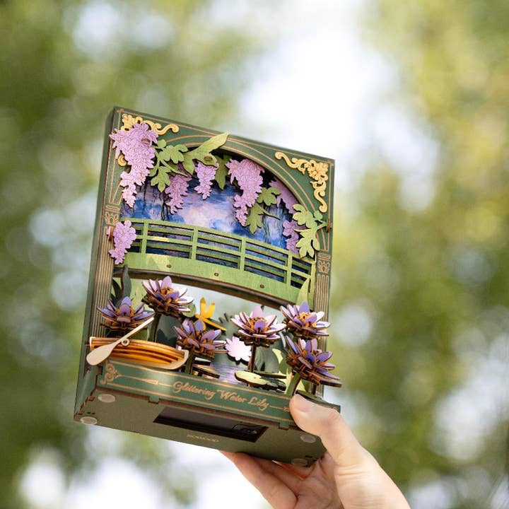 GLITTERING WATER LILY 3D WOODEN PUZZLE KIT