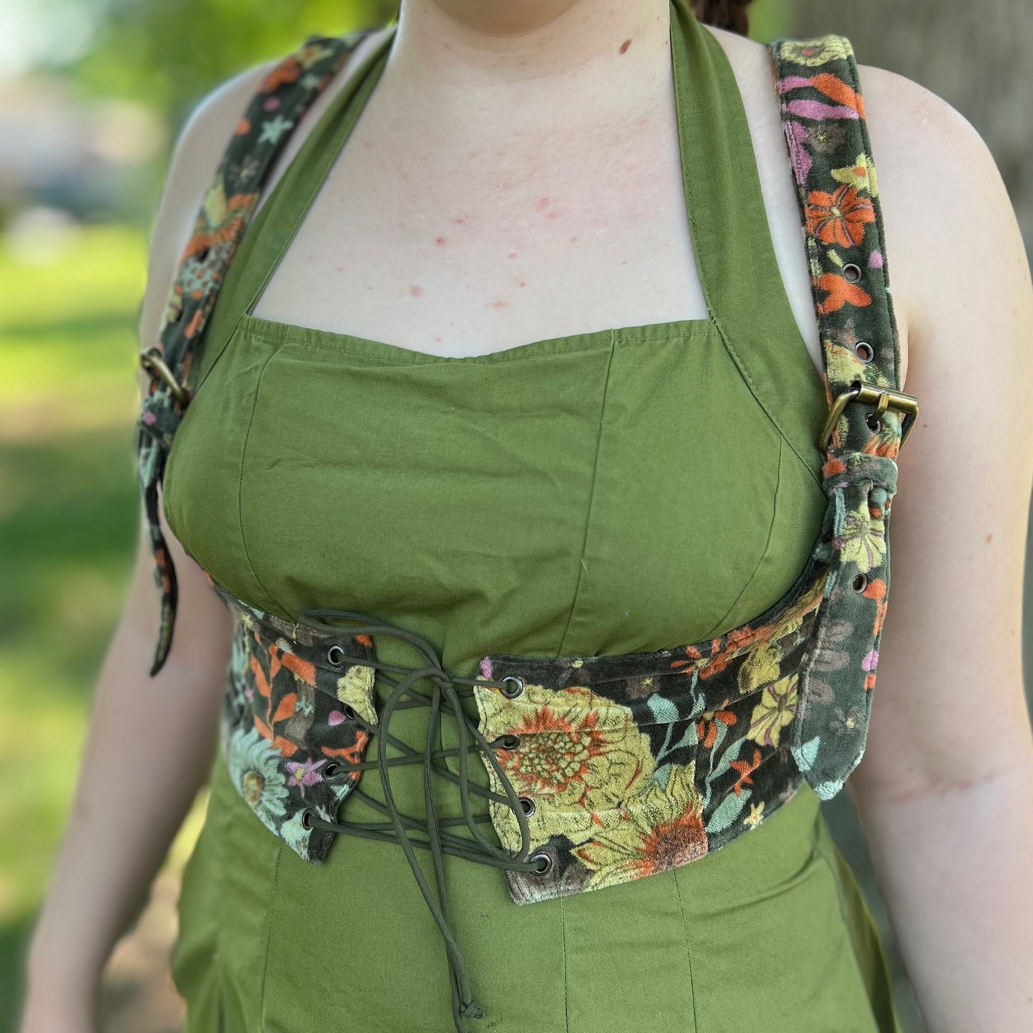 FLORAL VELVET CORSET VEST