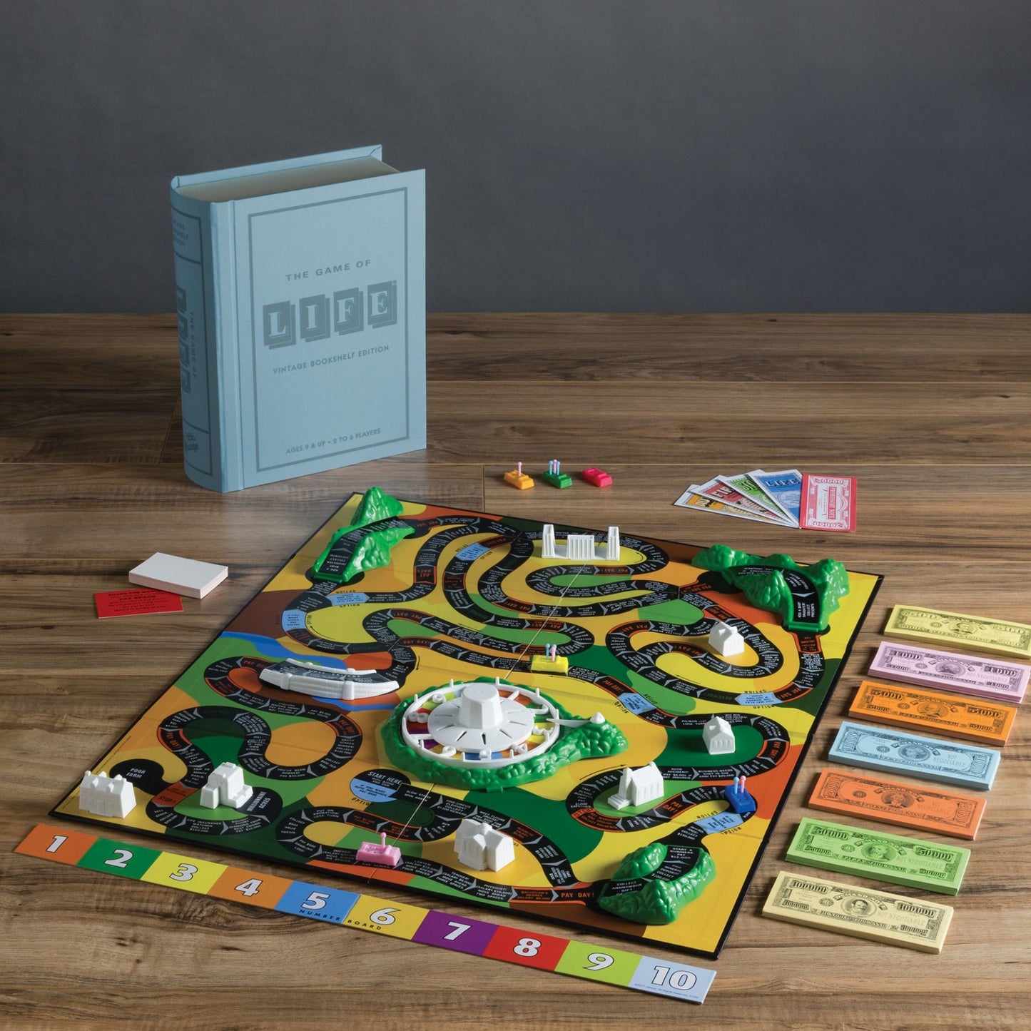 THE GAME OF LIFE VINTAGE BOOKSHELF EDITION