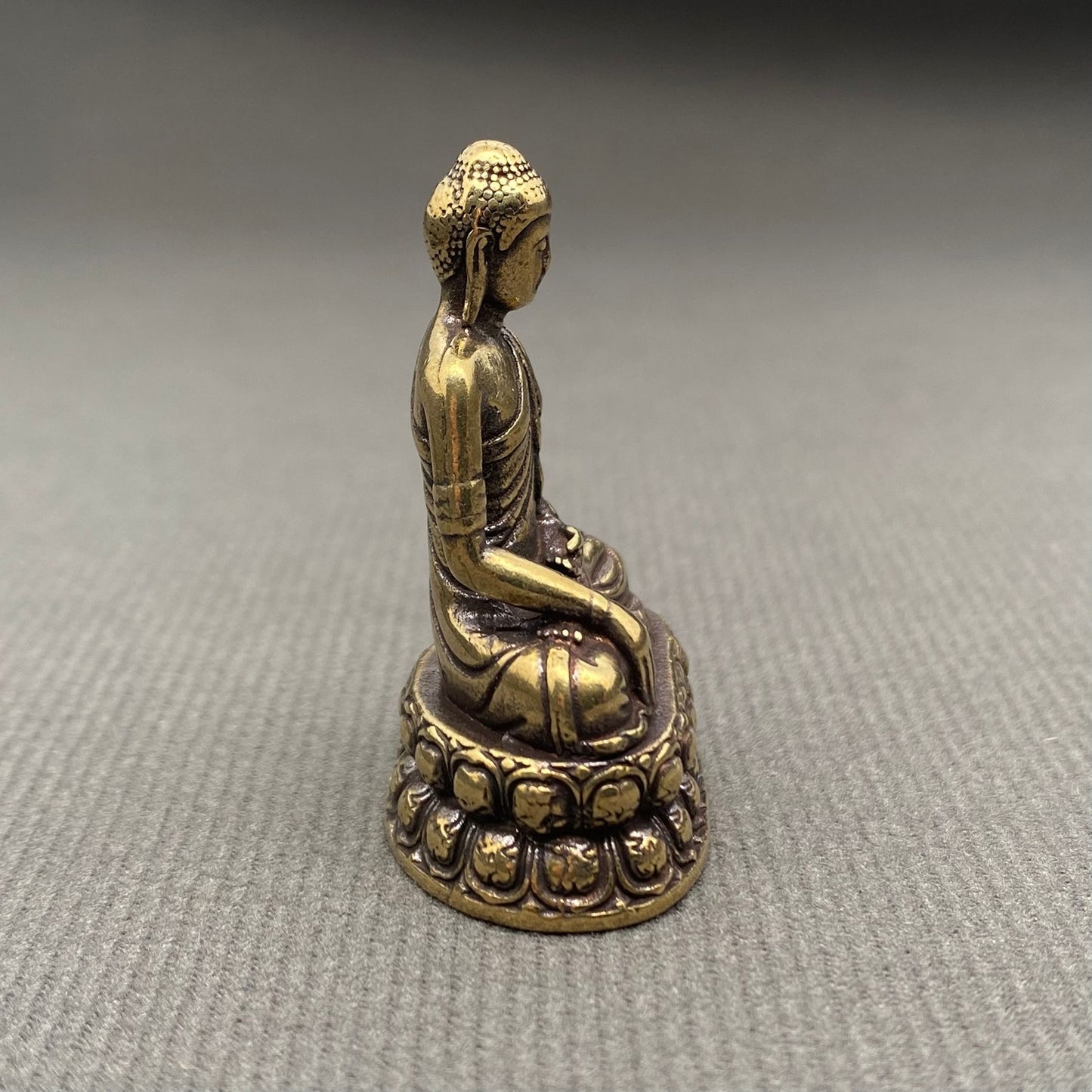 MINIATURE BRASS BUDDHA