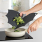 BATTY THE FOLDABLE CUTTING BOARD