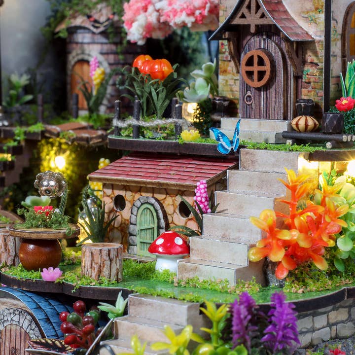 FAIRY HOUSE: DIY MINIATURE HOUSE KIT