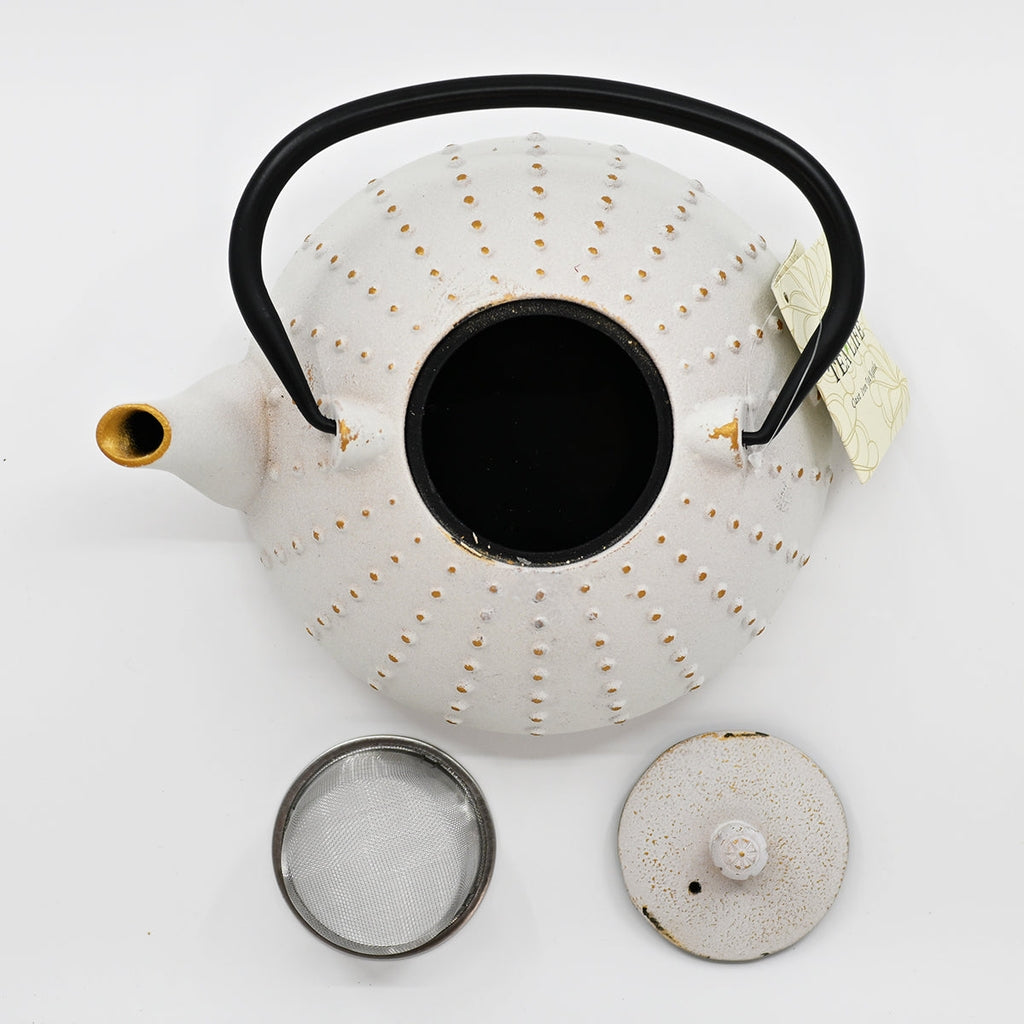 WHITE TOKUSA 40 OZ TEAPOT