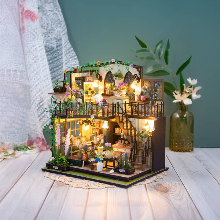 GARDEN LOFT: DIY MINIATURE HOUSE KIT