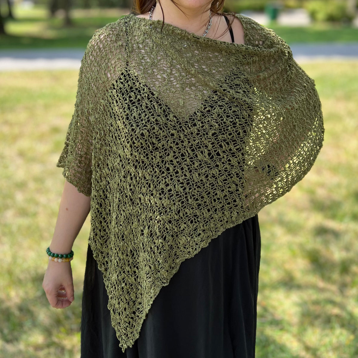 POPCORN KNIT PONCHO OR SHAWL
