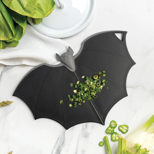 BATTY THE FOLDABLE CUTTING BOARD