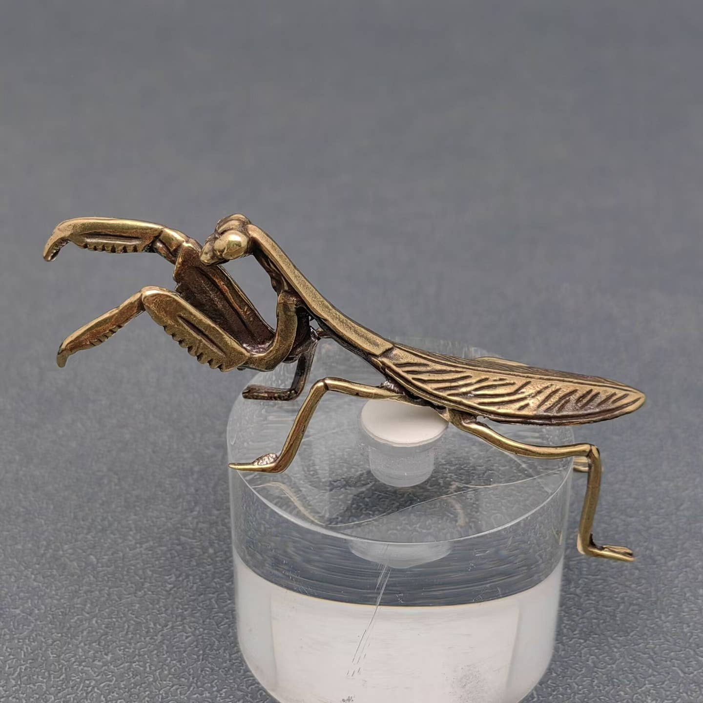 MINIATURE BRASS MANTIS