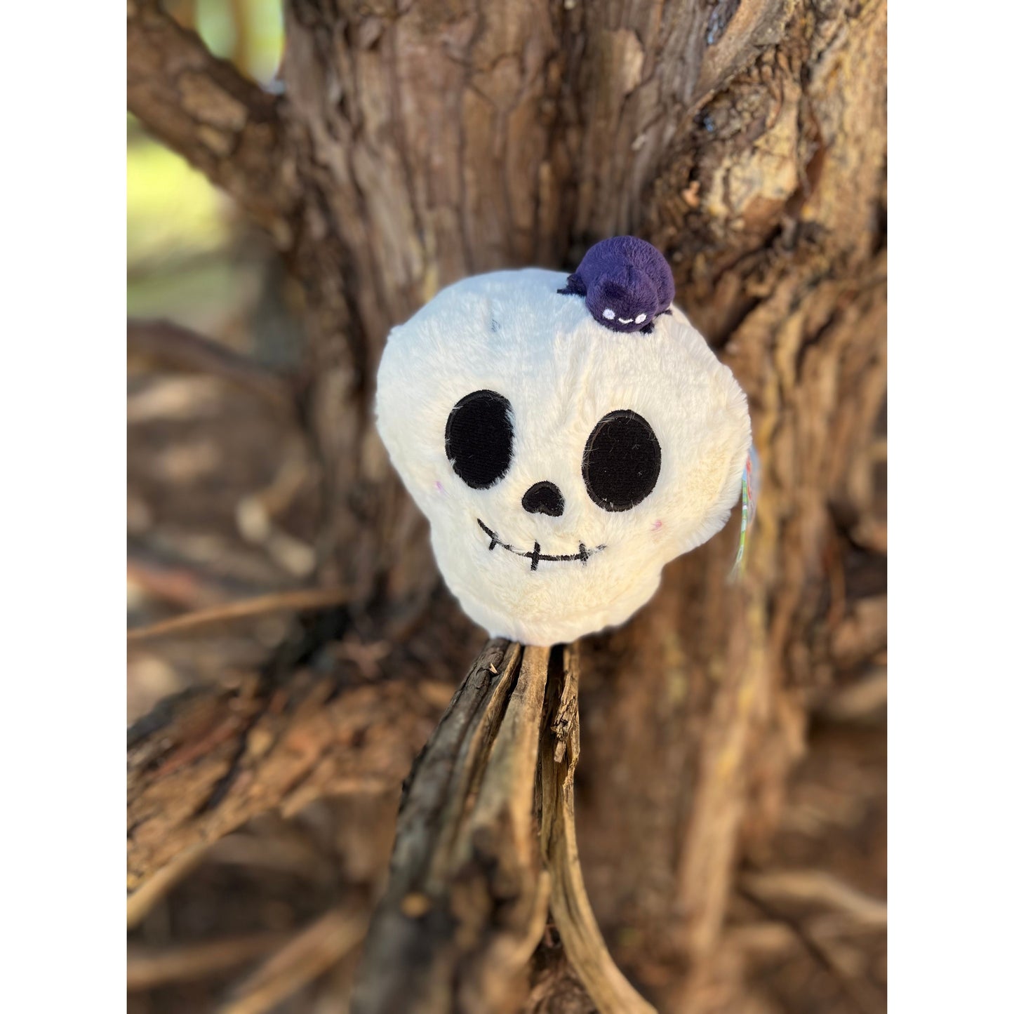 SQUISHABLE SNACKER SKULL