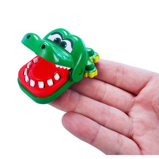 WORLD'S SMALLEST CROCODILE DENTIST