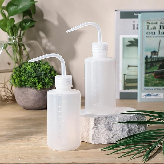 AIRBRUSH 250ML WATER BOTTLE WITH SPOUT