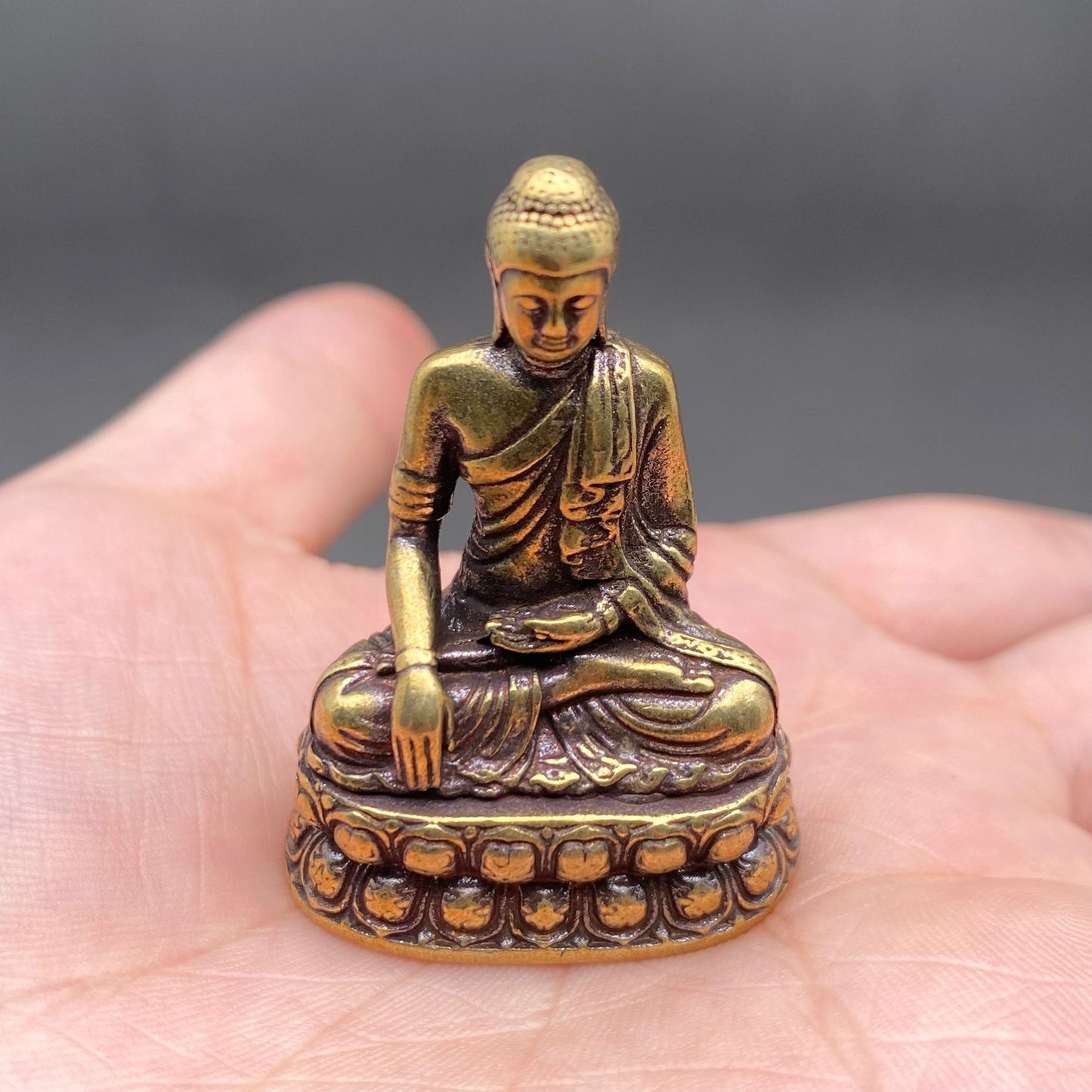 MINIATURE BRASS BUDDHA