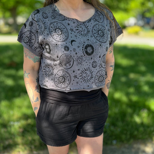 CELESTIAL CROP TEE