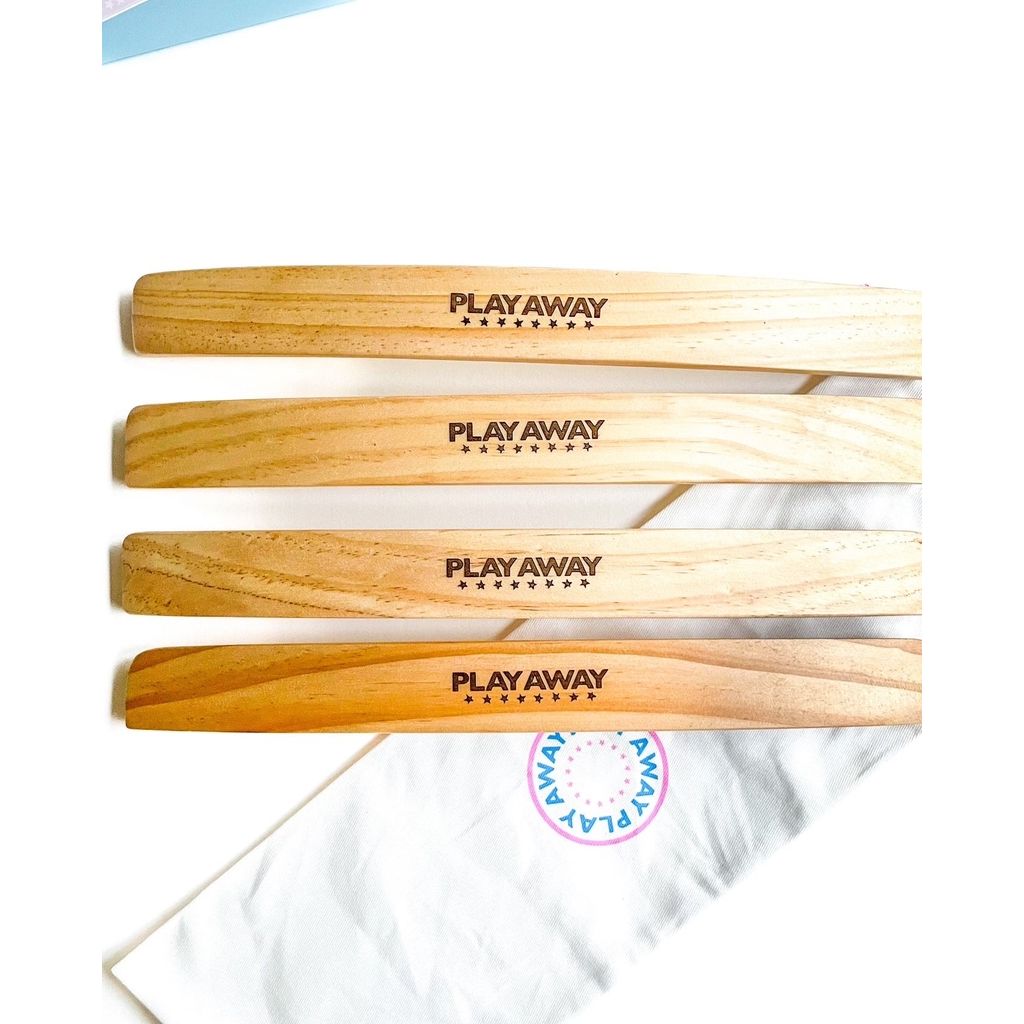 WOODEN CARD RACK SET OF 4