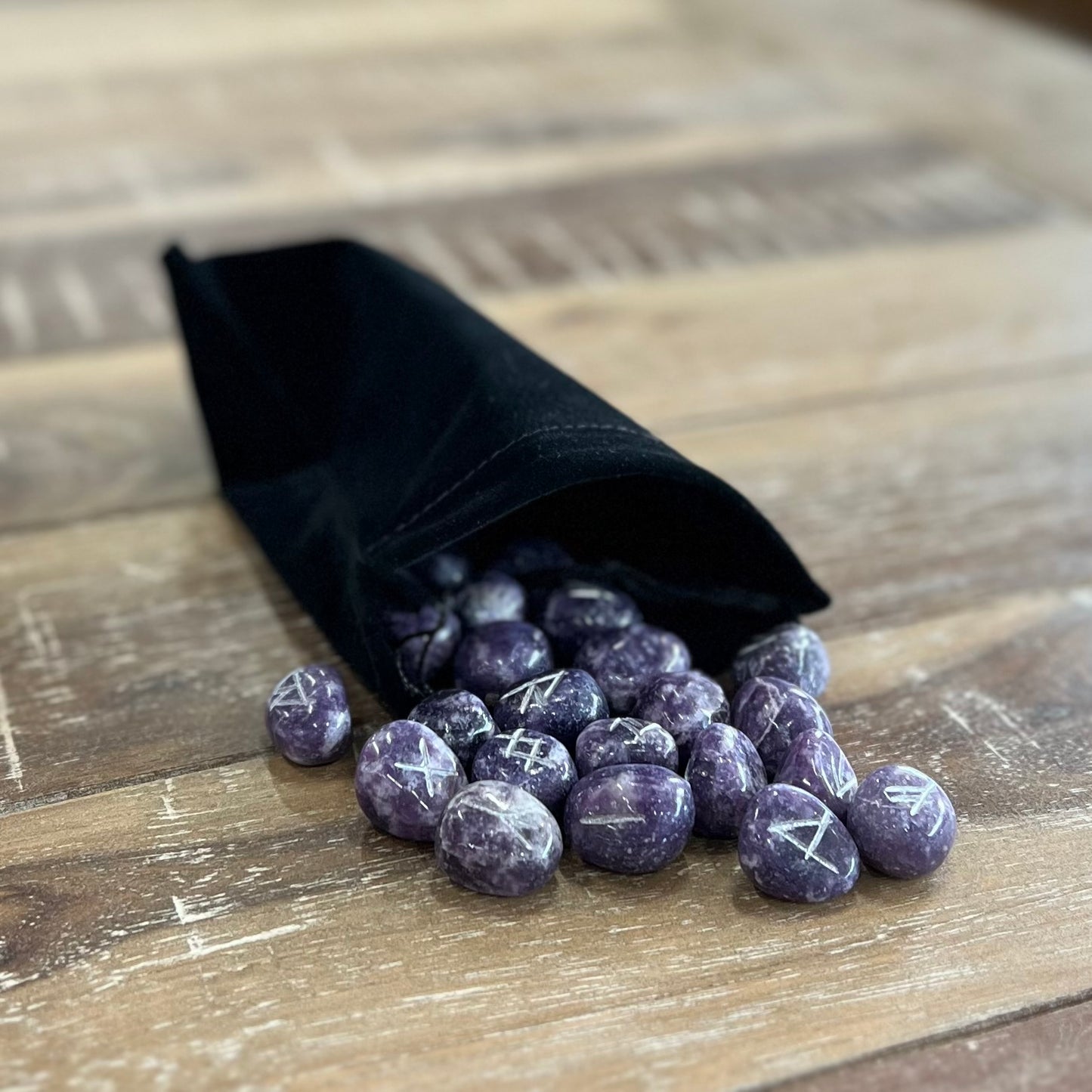 LEPIDOLITE RUNE SET