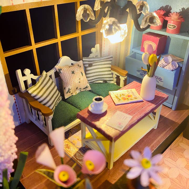 GARDEN LOFT: DIY MINIATURE HOUSE KIT