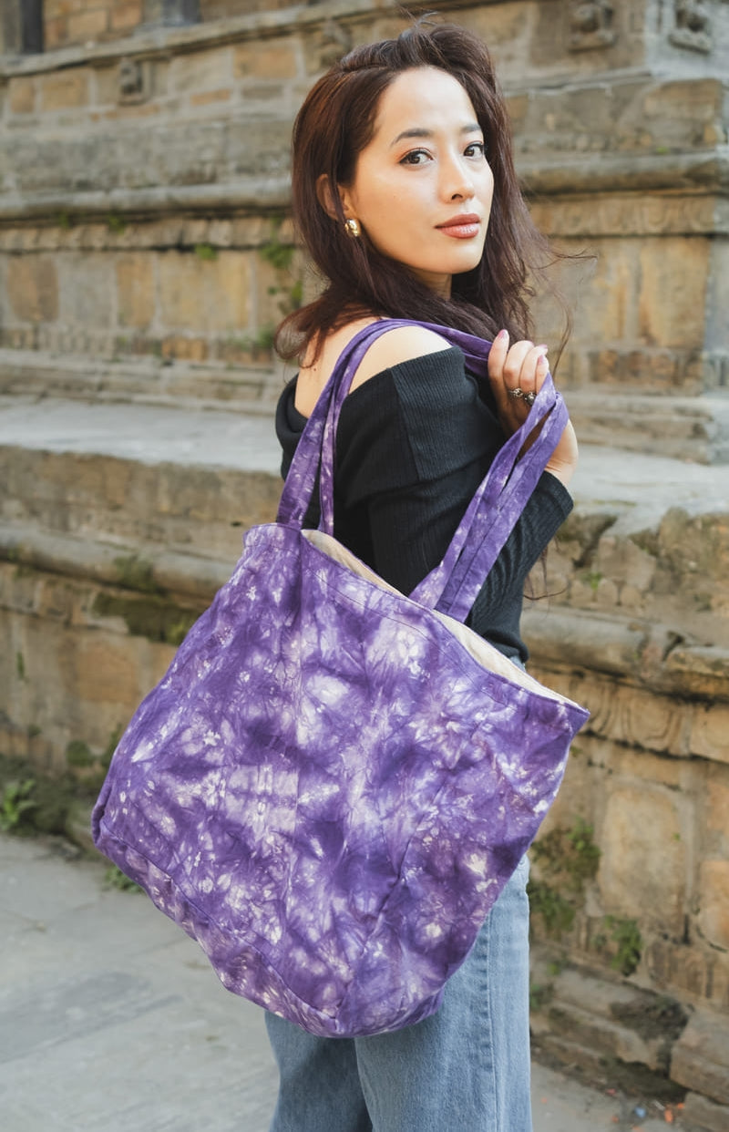 SCRUNCH TOTE TIE DYE CANVAS BEACH BAG PURPLE