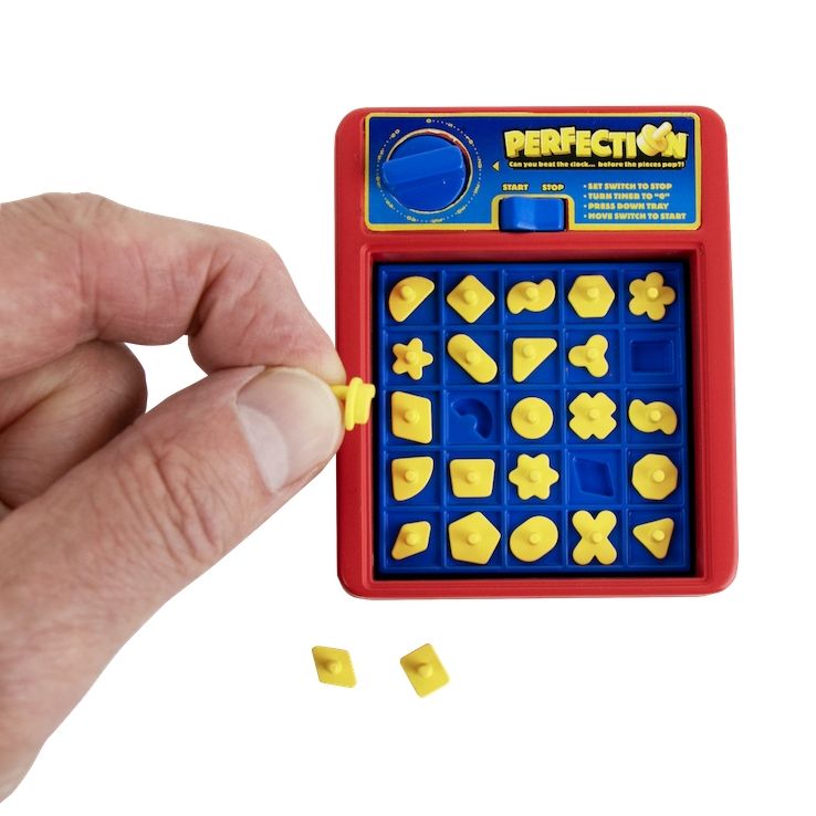WORLD'S SMALLEST PERFECTION BOARD GAME