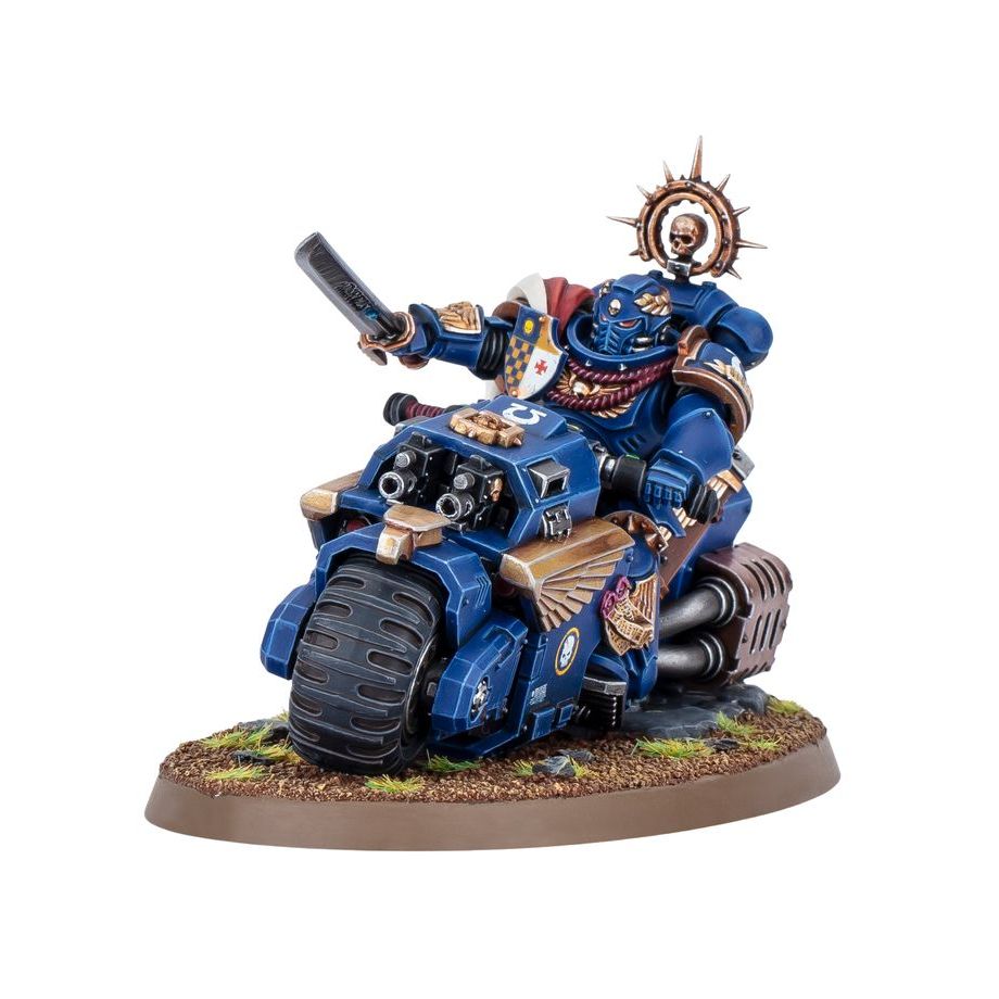 SPACE MARINES: CAPTAIN ON BIKE