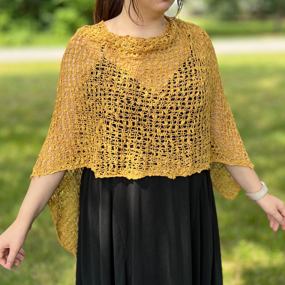POPCORN KNIT PONCHO OR SHAWL