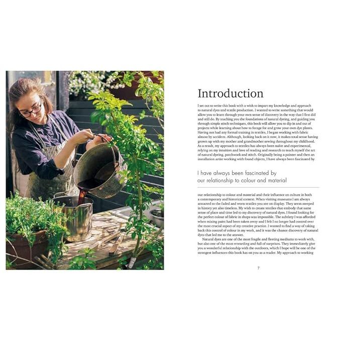 THE WILD DYER: A MAKER'S GUIDE TO NATURAL DYES WITH PROJECTS TO CREATE AND STITCH BY ABIGAIL BOOTH
