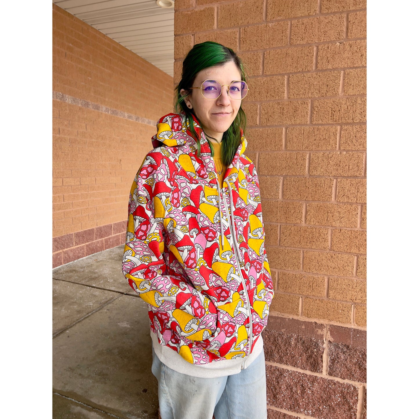 RETRO MUSHROOM ZIP HOODIE