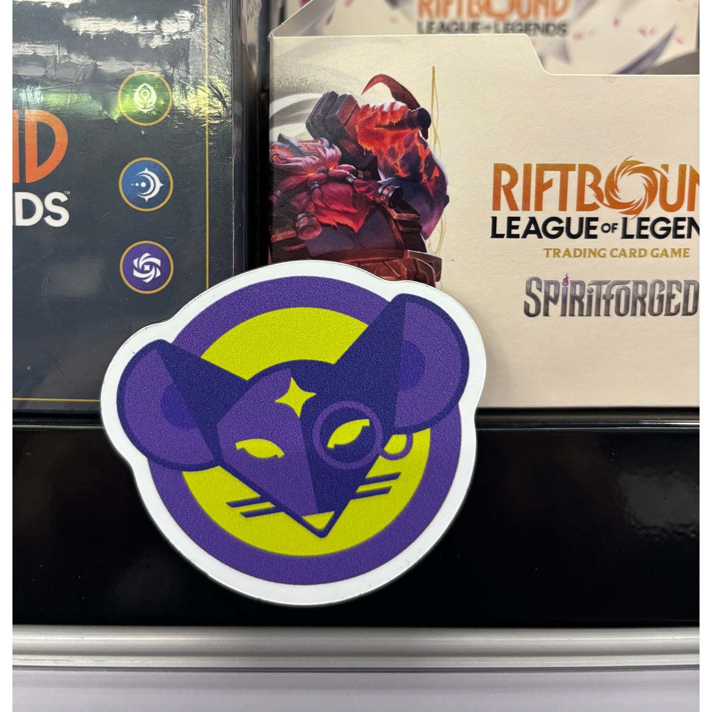 GAMES AND STUFF 3" MISCHIEF MAGNET