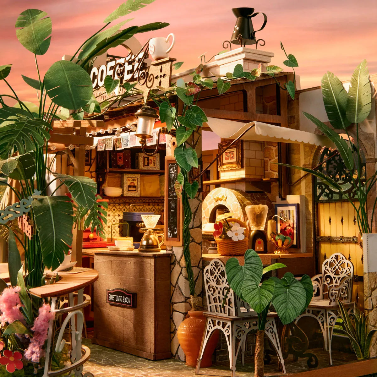 LEAFTREE CAFE DIY MINIATURE HOUSE (DH201)
