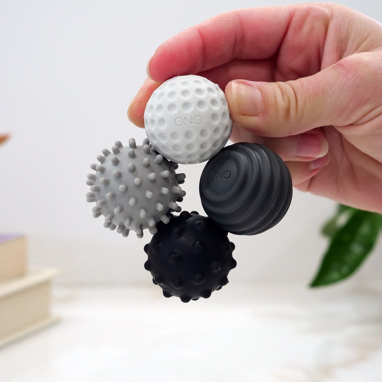 ONO SIGNETS FIDGET TOY 4-PACK