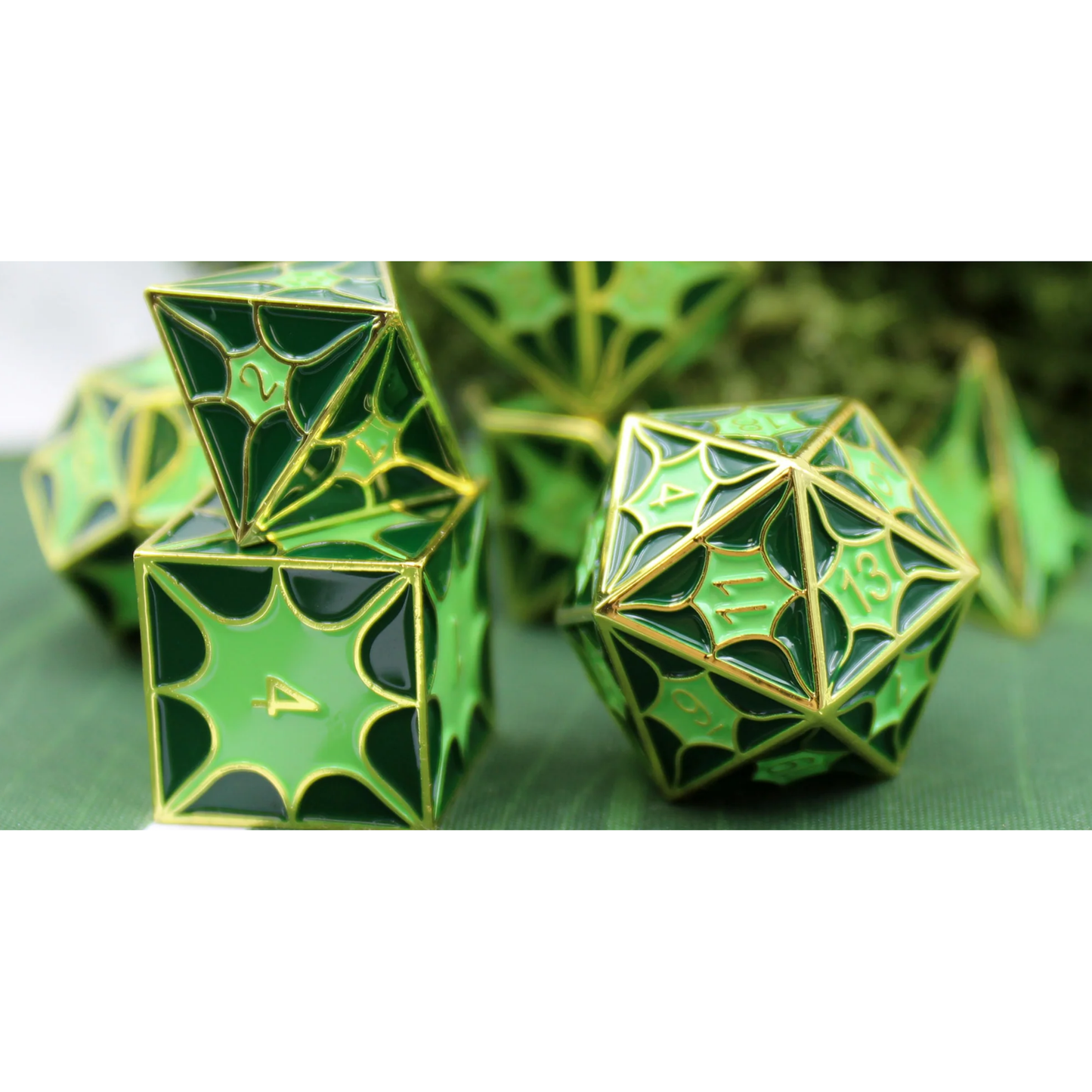 METAL DRAGONSCALE GREEN DICE SET