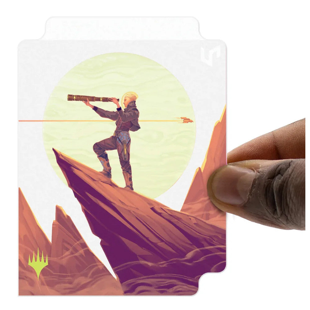 MTG EDGE OF ETERNITIES SAMI, WILDCAT CAPTAIN SLEEVES (100) IN CLEAR DECK BOX