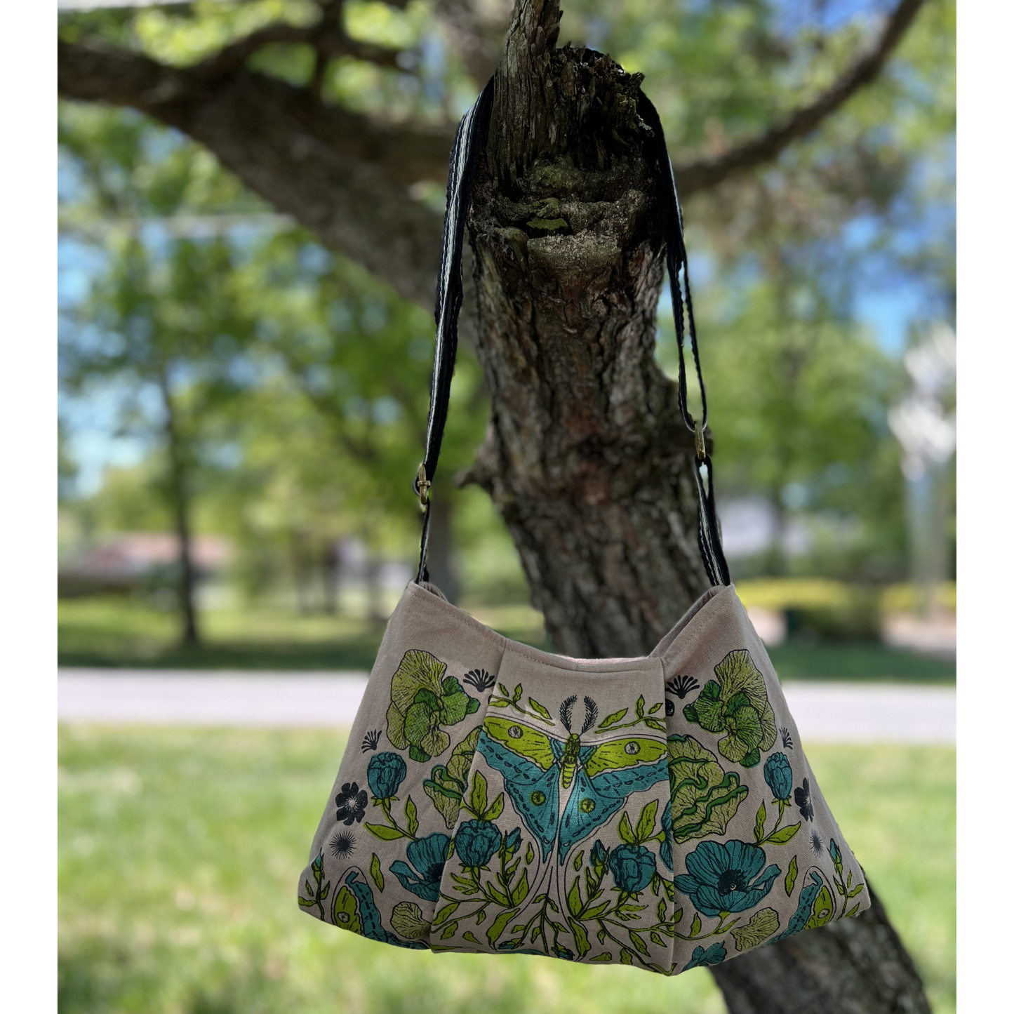 LUNA MOTH PRINT BAG PURSE