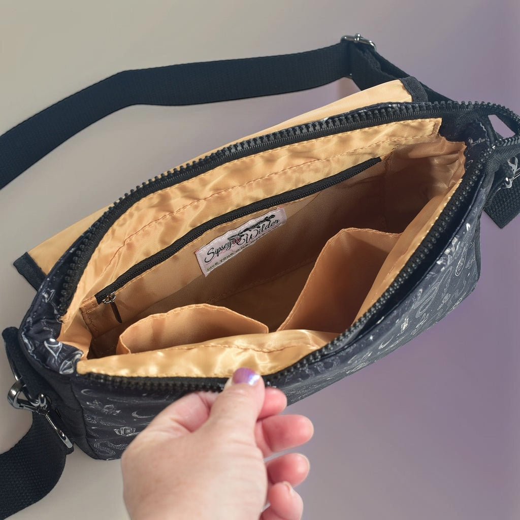 WANDERWITCH STRIDE CROSSBODY BAG